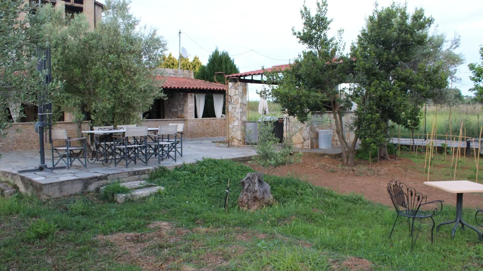 Guest house Country Stone Villa Paralia Dionysiou